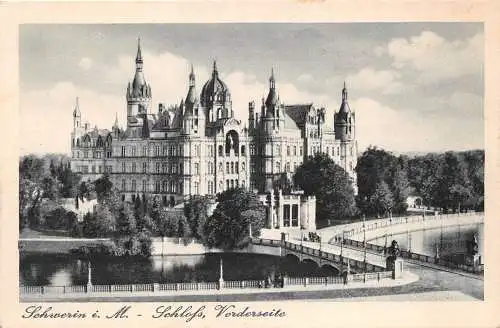 Schwerin Schloss Vorderseite ngl 173.986