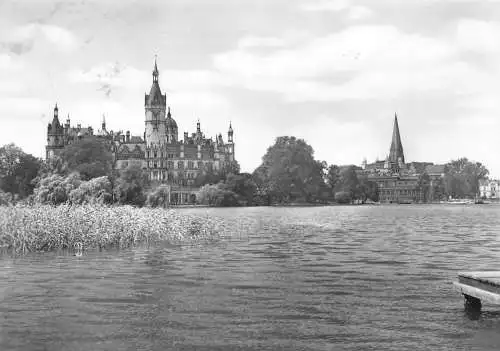 Schwerin Schloss (Pädagogische Schule) und Dom gl1975 174.023