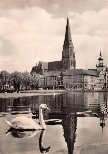 Schwerin Pfaffenteich mit Dom ngl 174.440