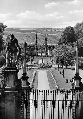 Weikersheim - Blick vom Schloß (Rittersaal) in den Park ngl 174.588