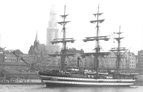 Hamburg Foto Amfrigo Vespucci in Hamburg ngl 174.770