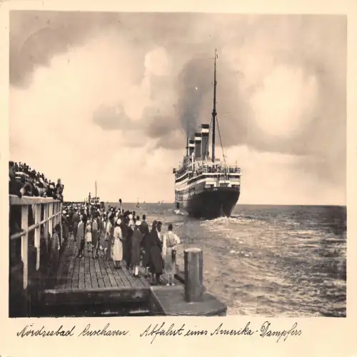 Cuxhaven Abfahrt eines Amerika-Dampfers gl1932 175.134
