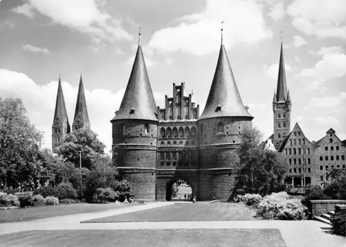 Lübeck Holstentor Marien-u. Petrikirche ngl 175.873