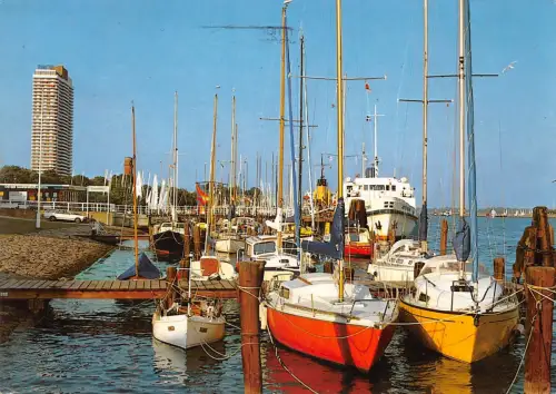Travemünde Yachthafen mit Hotel Maritim gl1991 176.043
