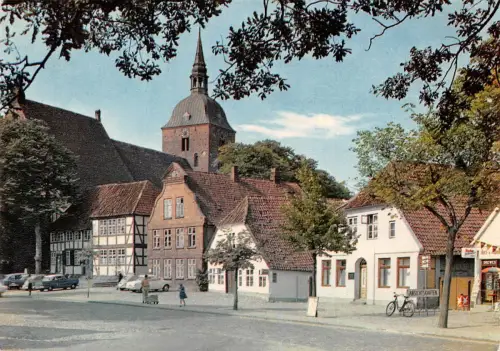 Burg auf Fehmarn Blick zur Kirche ngl 176.146