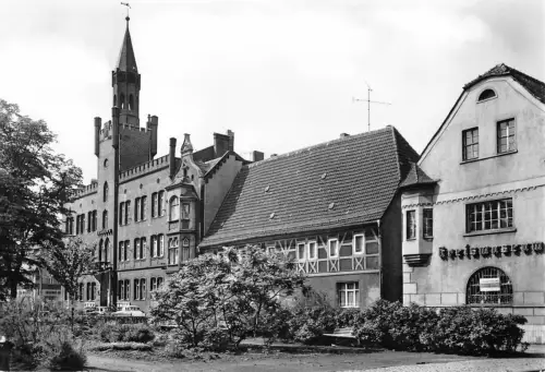 Bitterfeld Rathaus und Kreismuseum ngl 177.132