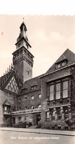 Zeitz Rathaus mit spätgotischem Giebel gl1962 177.642