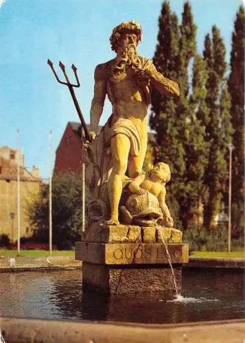 Weimar Neptunbrunnen am Markt ngl 178.158