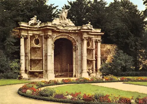 Potsdam - Sanssouci Neptungrotte ngl 178.958