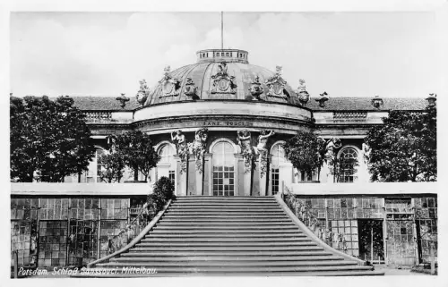 Potsdam - Sanssouci Schloß, Mittelbau ngl 178.982