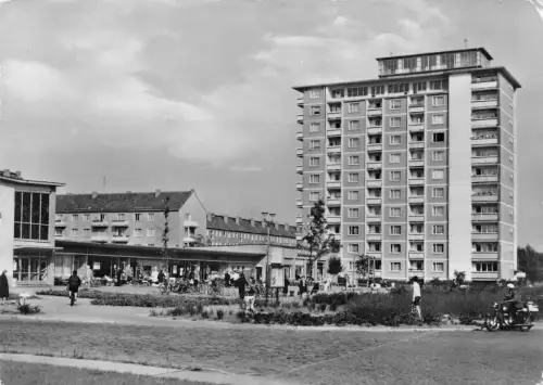 Brandenburg (Havel) Hochhaus Brielower Straße gl1983 179.136