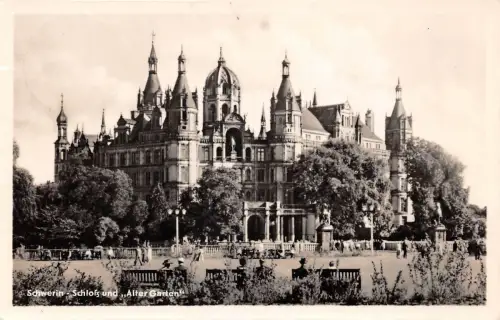 Schwerin Schloß und alter Garten gl1954 179.482