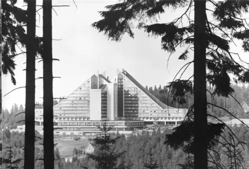 Oberhof (Thür. Wald) Blick zum Interhotel "Panorama" ngl 180.103
