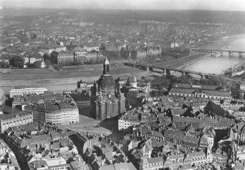 Dresden Blick über Neumarkt und Frauenkirche ngl 180.893