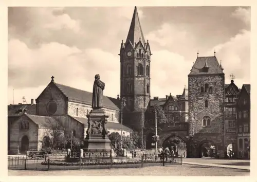 Eisenach Karlsplatz mit Lutherdenkmal ngl 181.632
