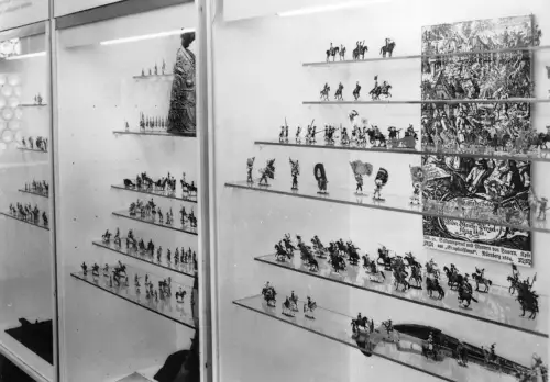 Zinnfigurenkabinett (Teilansicht) ngl 182.431