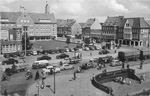 Emden Rathausplatz ngl 182.471