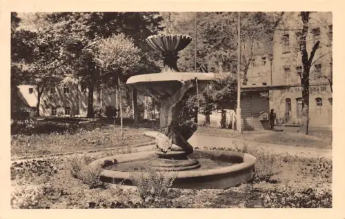 Neustadt (Orla) Schloßbrunnen gl 184.357