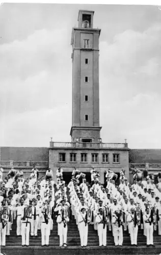 Leipzig Stadion der 100.000, Glockenturm ngl 185.183
