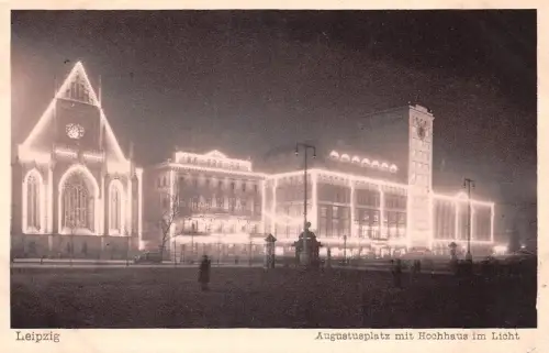 Leipzig Augustusplatz mit Hochhaus bei Licht ngl 185.369