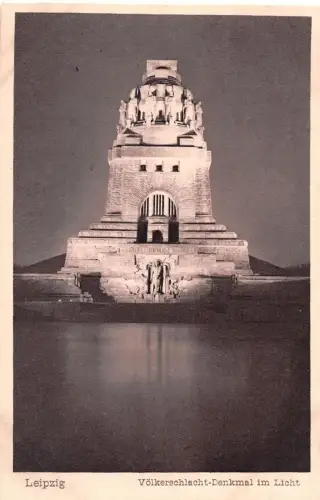 Leipzig Völkerschlachtdenkmal im Licht ngl 185.584