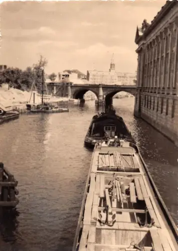Berlin Schleppkähne auf der Spree ngl 185.807