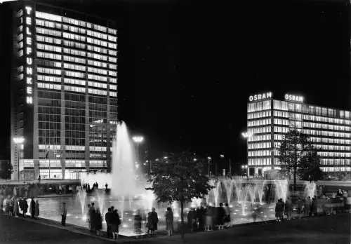 Berlin Ernst-Reuter-Platz bei Nacht Foto ngl 185.895