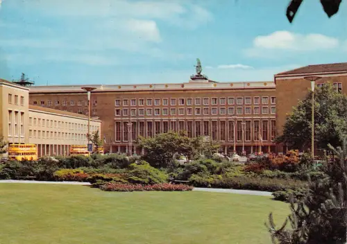 Berlin Flughafen Tempelhof ngl 186.048