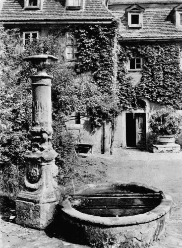 Weimar Brunnen am Hause der Frau v. Stein ngl 186.616
