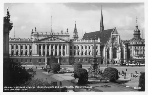 Leipzig Augustusplatz mit Universität ngl 187.031