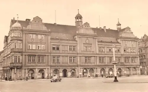 Torgau Marktplatz mit Rathaus ngl 187.437