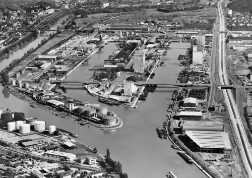 Stuttgart Neckarhafen ngl 188.138