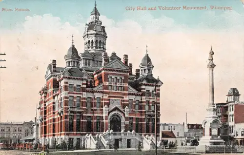 CDN Winnipeg City hall and Volunteer Monument gl1906 188.336