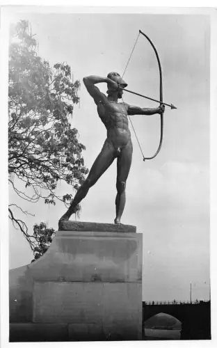 Dresden Bogenschütze am Königsufer ngl 189.078