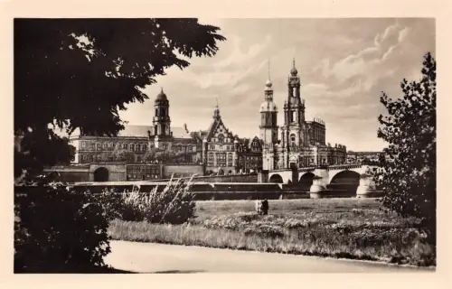 Dresden Teilansicht ngl 189.358