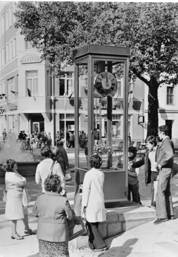 Dresden Straße der Befreiung Neue Standuhr ngl 189.622