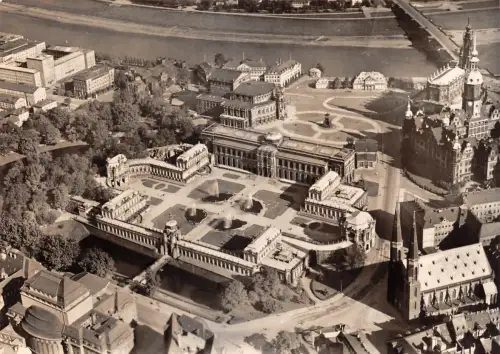 Dresden Zwinger und Theaterplatz Luftbild ngl 189.647