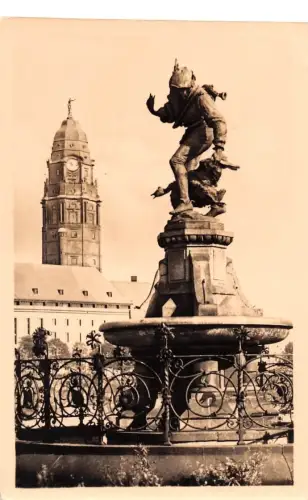 Dresden Rathaus mit dem Gänsediebbrunnen ngl 189.633