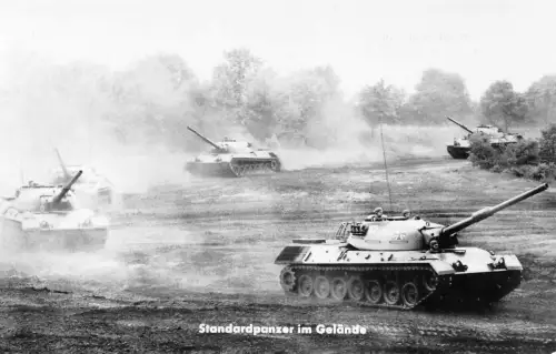 Bundeswehr Standardpanzer im Gelände ngl 190.489