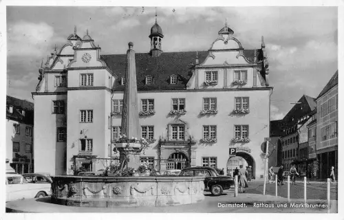 Darmstadt Rathaus und Marktbrunnen gl1958 191.593