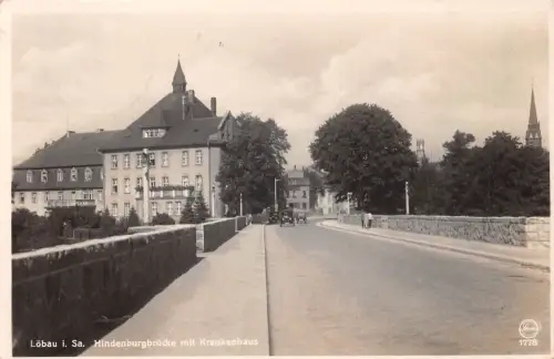 Löbau i.Sa. Hindenburgbrücke mit Krankenhaus gl1934 192.653