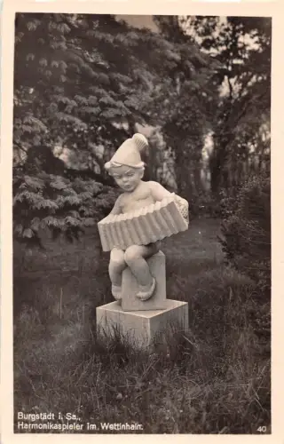 Burgstädt Harmonikaspieler im Wettinhain ngl 193.121