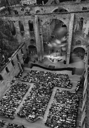 Hersfeld Festspiele in der Stiftsruine ngl 194.778
