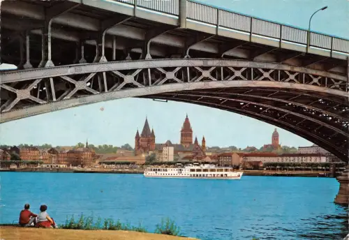 Mainz Rheinbrücke und Blick auf die Stadt gl1968 195.132