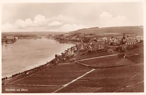 Nierstein am Rhein Panorama ngl 195.202