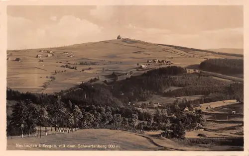 Neuhausen im Erzgebirge mit dem Schwartenberg ngl 195.912