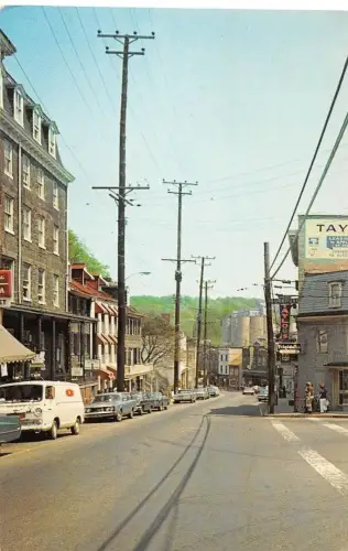 USA Ellicott City, Maryland View along the narrow… ngl 196.729