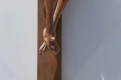 2587D-Kruzifix-Holz-Kreuz-Holzkreuz-Jesus am Kreuz-Heiligenfigur-geschnitzt-Jesu