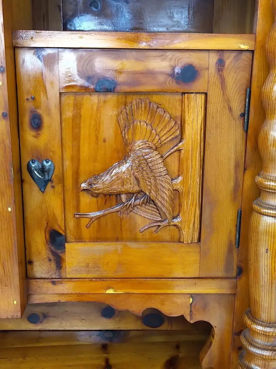 7438-Kredenz-Schrank-Wohnzimmerschrank-Zirbe-Bauernstube-Buffet-Bauernmöbel- 8