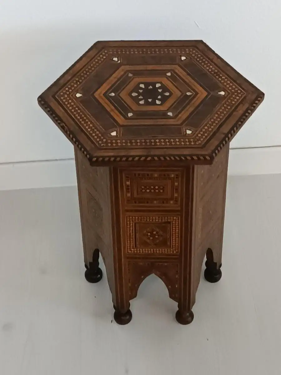 H60955-asiatischer-Beistelltisch-Tisch-sechseckig-Salontisch-geschnitzter Tisch 0